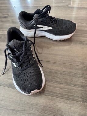 Brooks Ghost 16 Black & White Running Shoes